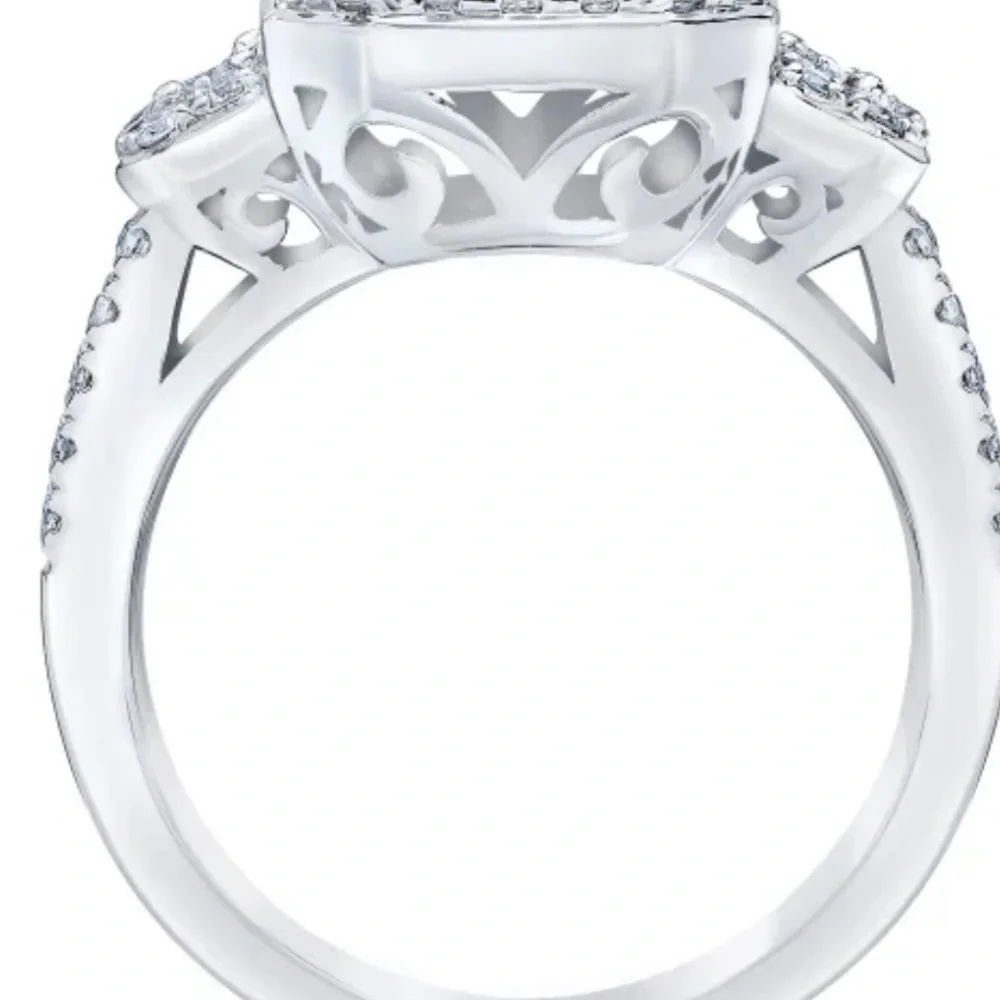 Diamond ring  1.46 ctw clarity VS-2 tha diamond color is 1 or better Emeral cut - Picture 9 of 13
